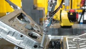 Grossauftrag: Fanuc liefert Roboter an BMW